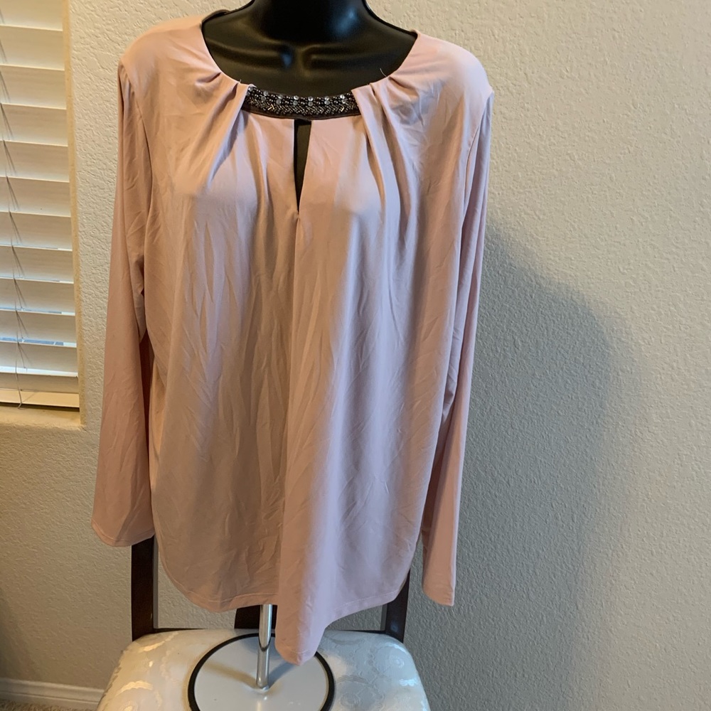 Plus size blouse